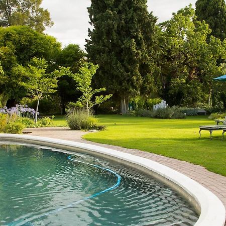 Matoppo Inn Beaufort West Exterior photo