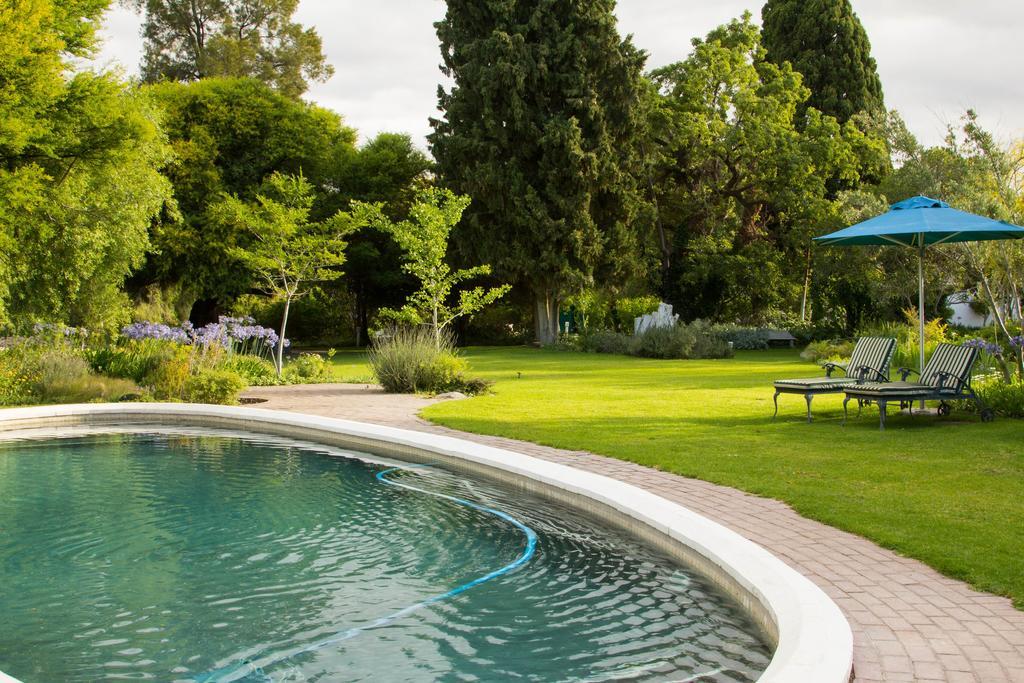 Matoppo Inn Beaufort West Exterior photo